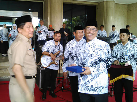 Pencarian PGRI Deiyai - Persatuan Guru Republik Indonesia Cabang Kabupaten Deiyai